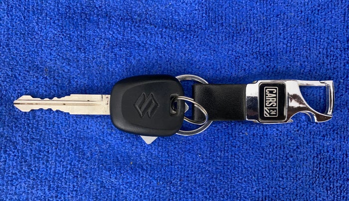 2021 Maruti S PRESSO VXI CNG, CNG, Manual, 45,975 km, Key Close Up