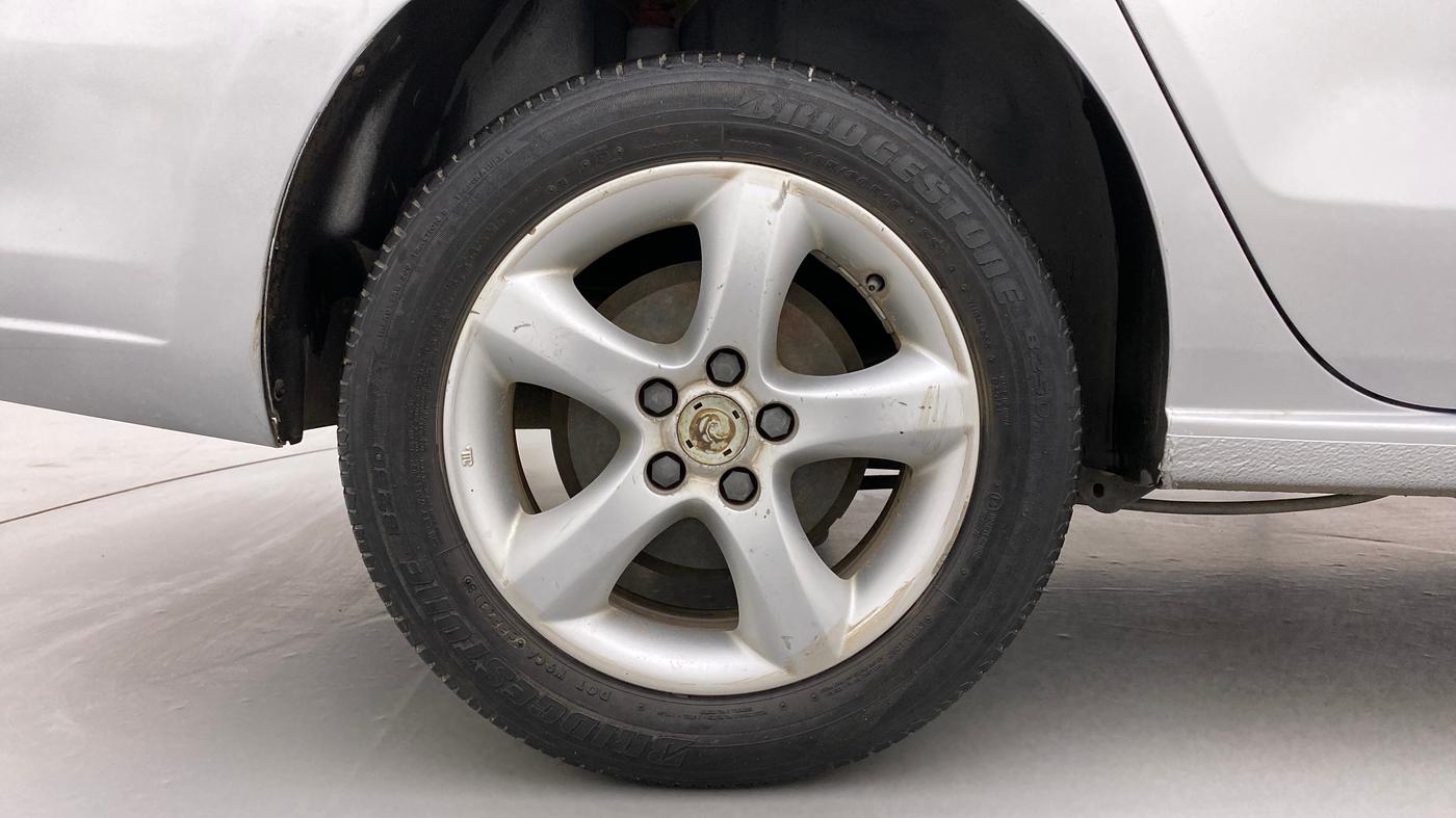 2013 Skoda Rapid ELEGANCE 1.6 MPI AT, Petrol, Automatic, 65,120 km, Right Rear Wheel