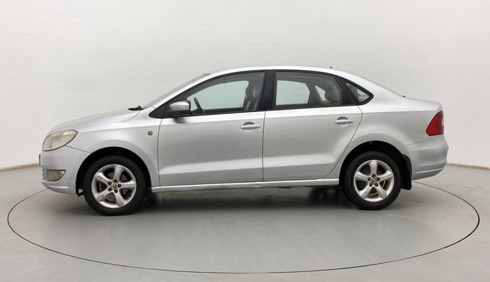 2013 Skoda Rapid ELEGANCE 1.6 MPI AT, Petrol, Automatic, 65,120 km, Left Side