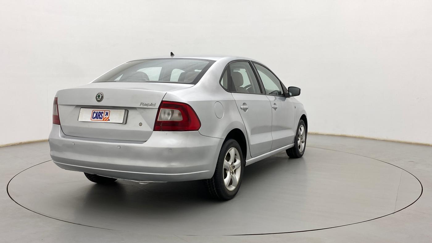 2013 Skoda Rapid ELEGANCE 1.6 MPI AT, Petrol, Automatic, 65,120 km, Right Back Diagonal