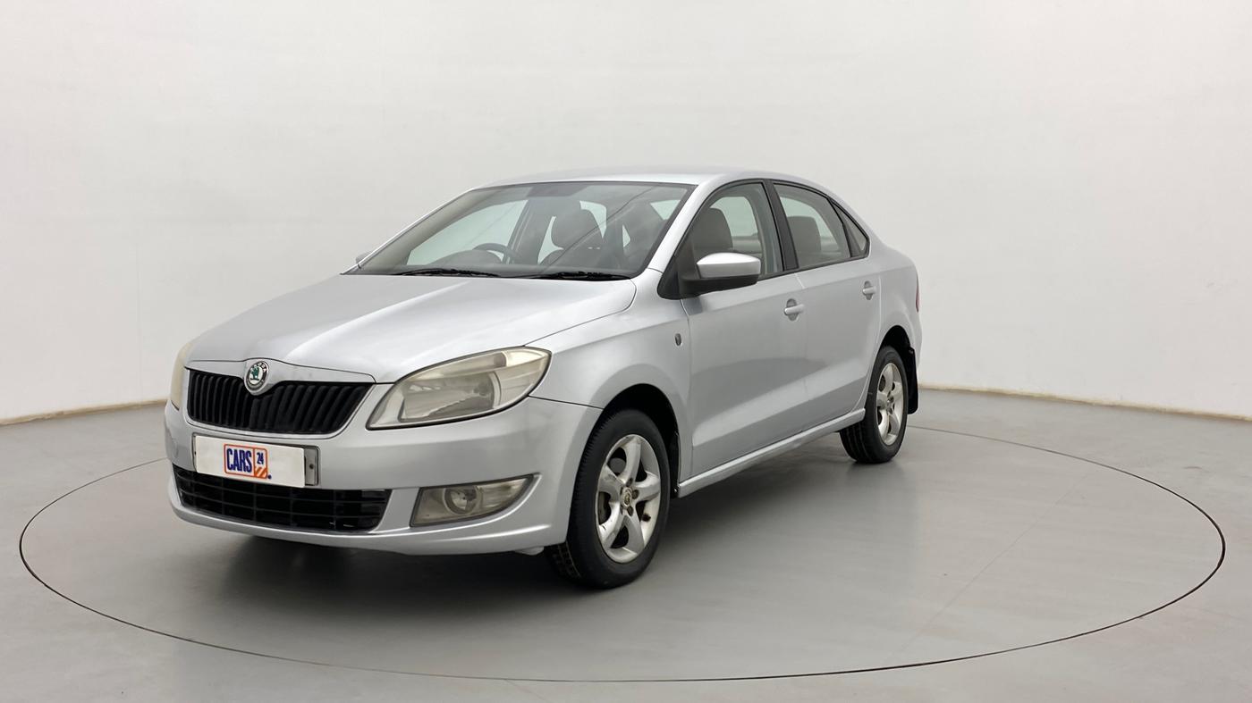 2013 Skoda Rapid ELEGANCE 1.6 MPI AT, Petrol, Automatic, 65,120 km, Left Front Diagonal