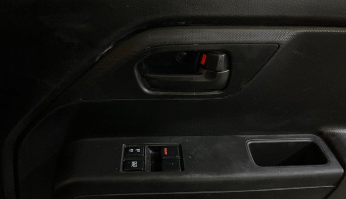 2025 Maruti New Wagon-R LXI 1.0, Petrol, Manual, 7,538 km, Driver Side Door Panels Control