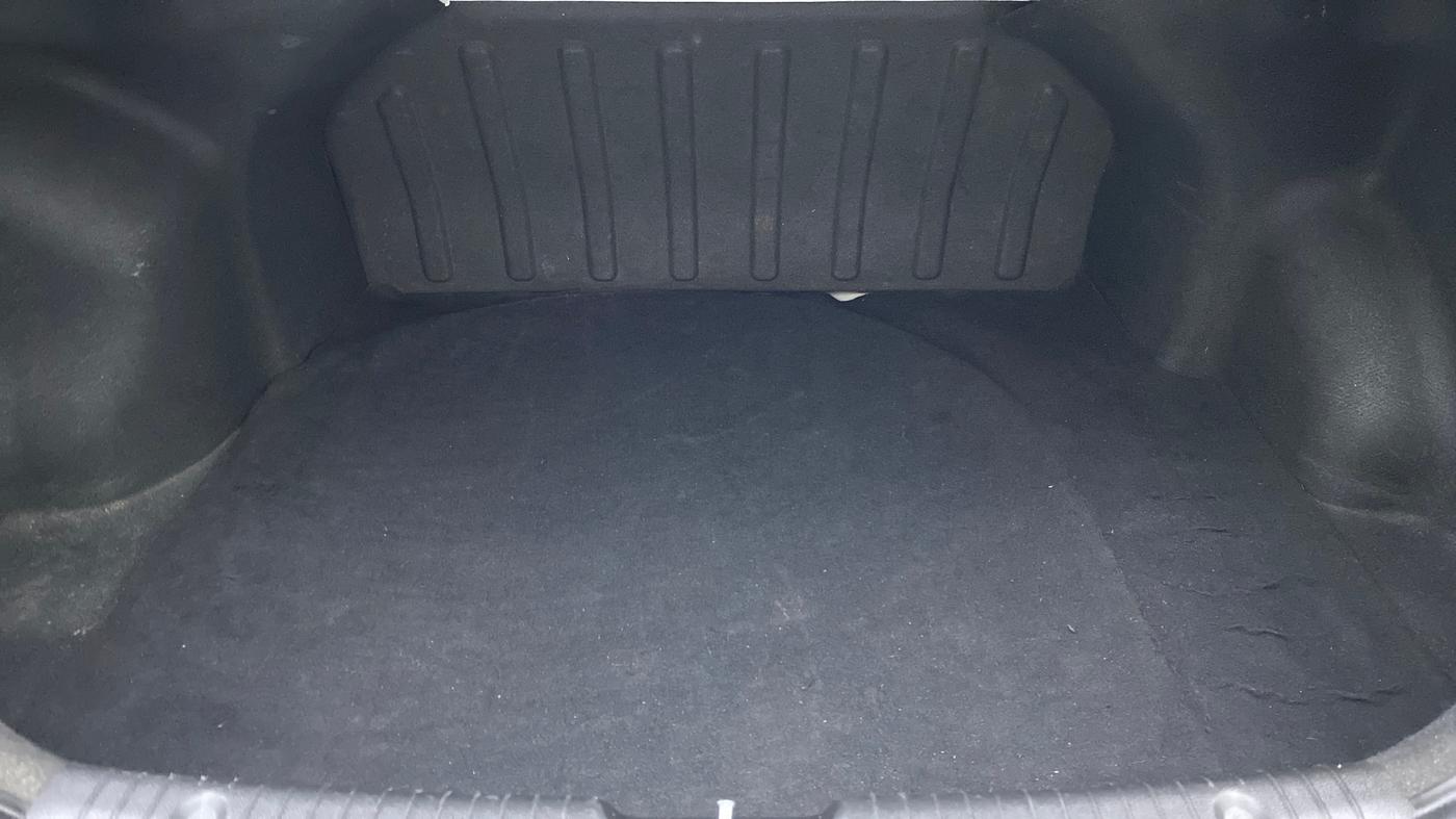 2014 Hyundai Verna FLUIDIC 1.6 SX CRDI, Diesel, Manual, 94,411 km, Boot Inside