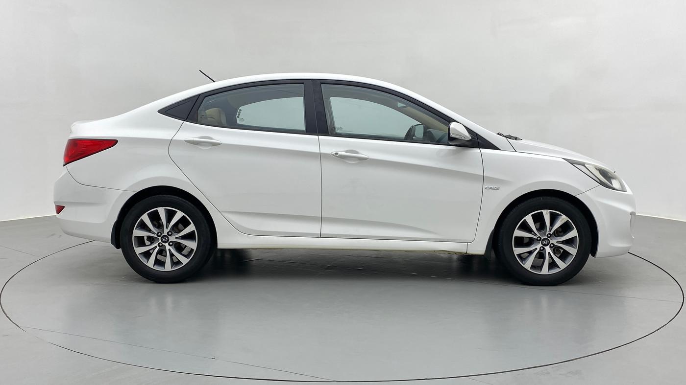2014 Hyundai Verna FLUIDIC 1.6 SX CRDI, Diesel, Manual, 94,411 km, Right Side View