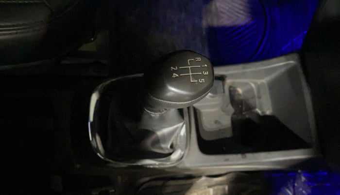 2018 Renault Kwid RXL, Petrol, Manual, 11,716 km, Gear Lever