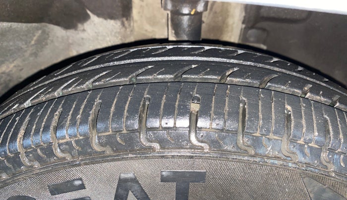 2018 Renault Kwid RXL, Petrol, Manual, 11,716 km, Right Front Tyre Tread