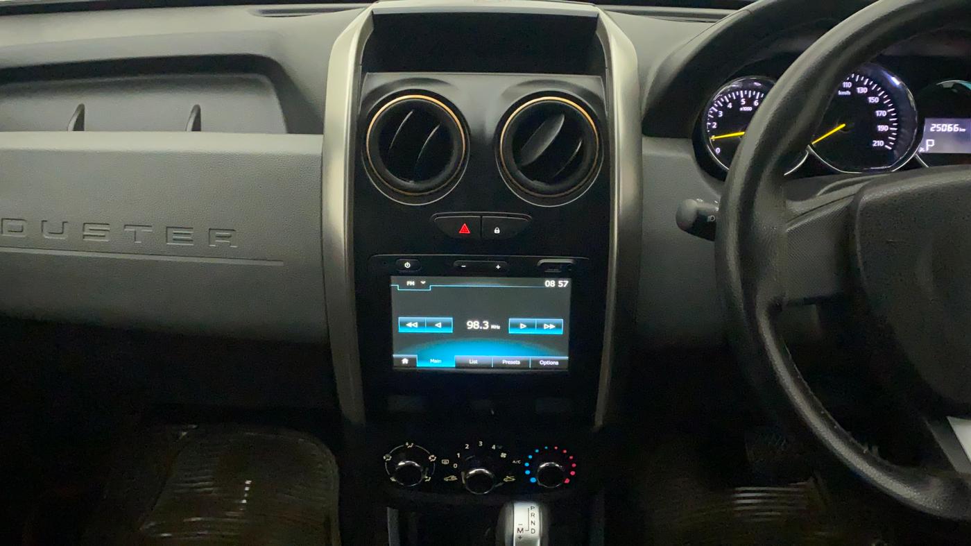 2018 Renault Duster RXS CVT, Petrol, Automatic, 25,066 km, Steering Wheel Close Up