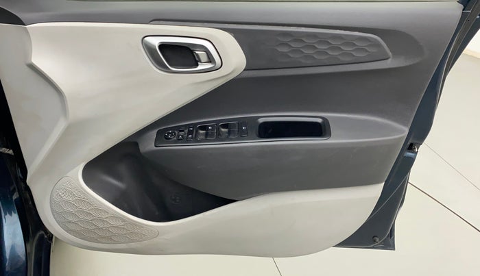 2020 Hyundai GRAND I10 NIOS SPORTZ 1.2 KAPPA VTVT CNG, CNG, Manual, 27,458 km, Driver Side Door Panels Control