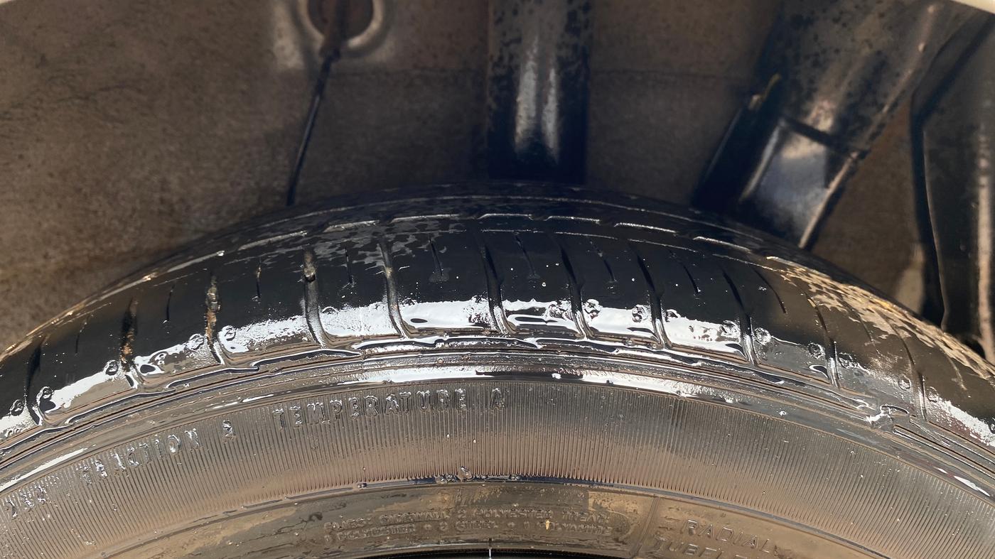 2020 Hyundai AURA SX 1.2, Petrol, Manual, 12,732 km, Left Rear Tyre Tread