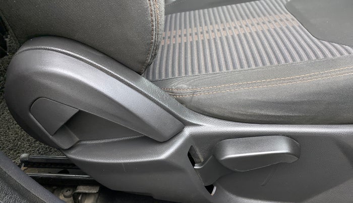 2018 Ford FREESTYLE TITANIUM PLUS 1.2 PETROL, Petrol, Manual, 76,196 km, Driver Side Adjustment Panel