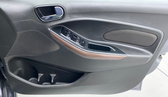 2018 Ford FREESTYLE TITANIUM PLUS 1.2 PETROL, Petrol, Manual, 76,196 km, Driver Side Door Panels Control
