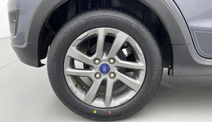 2018 Ford FREESTYLE TITANIUM PLUS 1.2 PETROL, Petrol, Manual, 76,196 km, Right Rear Wheel