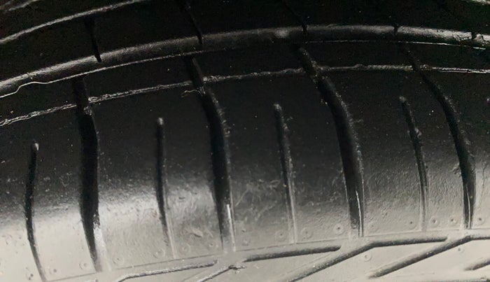2020 Tata NEXON XZA PLUS (O) PETROL DUAL TONE, Petrol, Automatic, 17,597 km, Left Front Tyre Tread