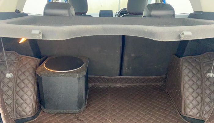 2020 Tata NEXON XZA PLUS (O) PETROL DUAL TONE, Petrol, Automatic, 17,597 km, Boot Inside