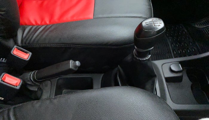 2018 Renault Kwid RXT Opt, Petrol, Manual, 33,167 km, Gear Lever