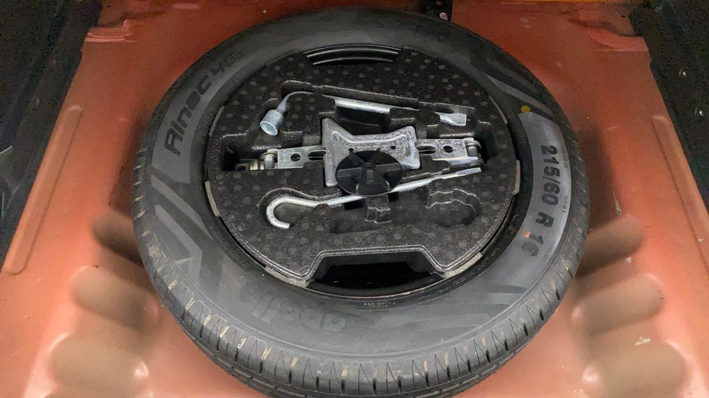 2016 Maruti Vitara Brezza ZDI, Diesel, Manual, 26,786 km, Spare Tyre