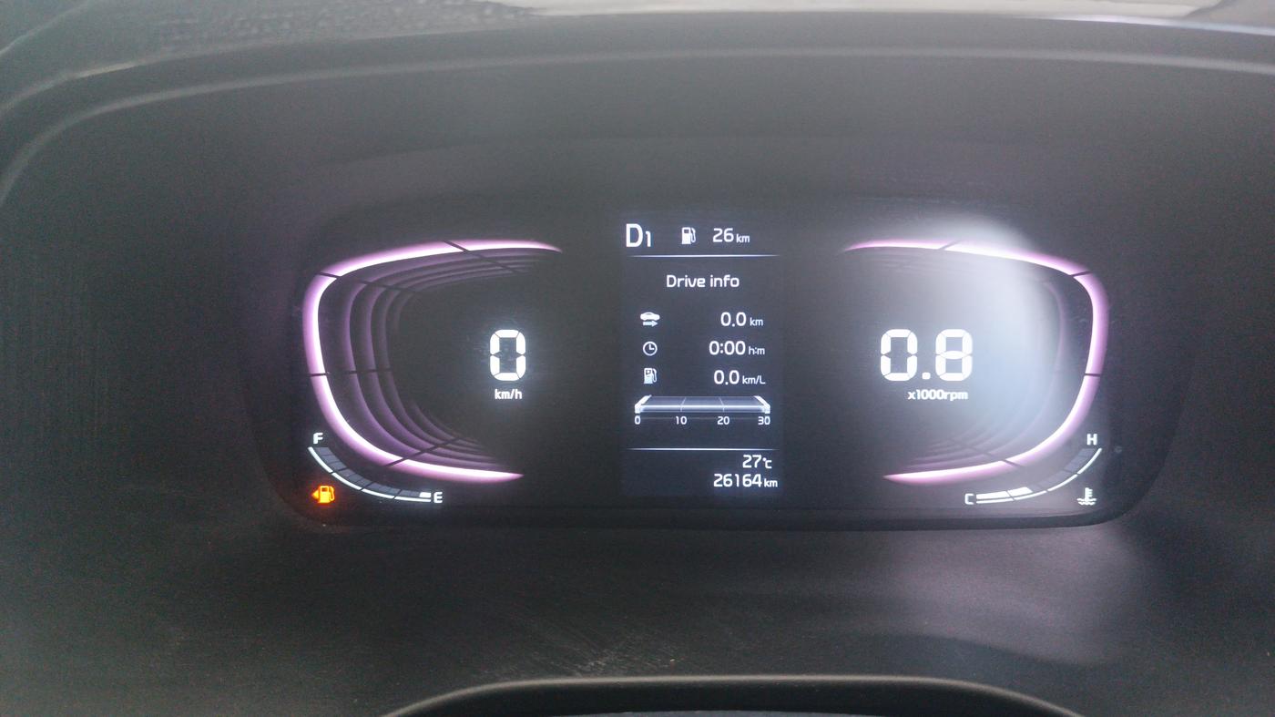2022 KIA CARENS LUXURY PLUS 1.4 PETROL DCT 6 STR, Petrol, Automatic, 26,163 km, Odometer Image