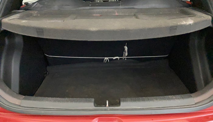 2015 Hyundai Elite i20 MAGNA 1.2, Petrol, Manual, 59,512 km, Boot Inside