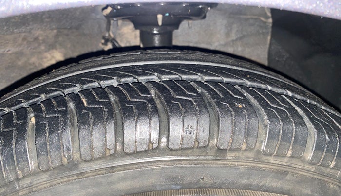 2017 Hyundai Grand i10 MAGNA 1.2 KAPPA VTVT, Petrol, Manual, 49,543 km, Right Front Tyre Tread