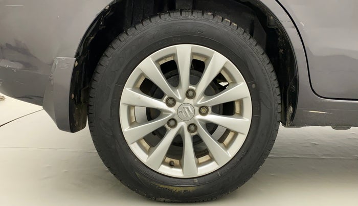 2013 Maruti Ertiga ZXI, Petrol, Manual, 82,492 km, Right Rear Wheel