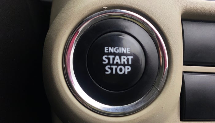 2024 Toyota Glanza V, Petrol, Manual, 39,116 km, Keyless Start/ Stop Button