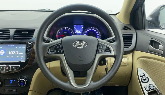 2016 Hyundai Verna FLUIDIC 4S 1.6 VTVT SX, Petrol, Manual, 57,251 km, Steering Wheel Close Up