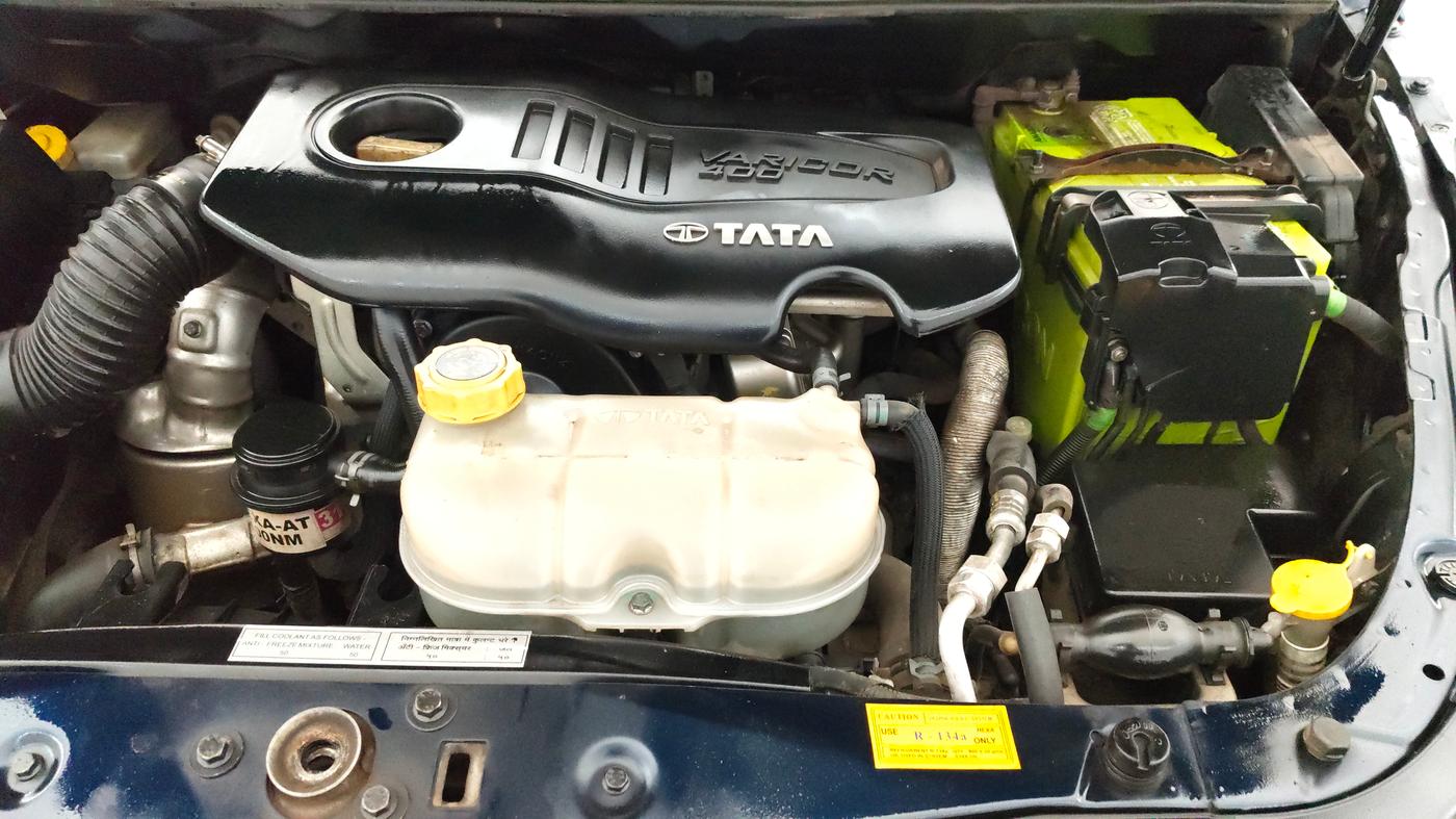 2017 Tata Hexa XTA 4X2 7 STR, Diesel, Automatic, 83,829 km, Engine View - Left