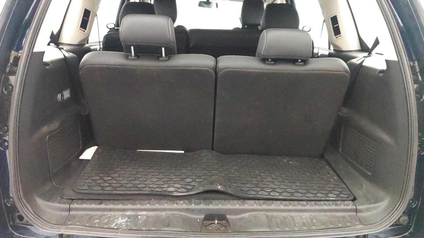 2017 Tata Hexa XTA 4X2 7 STR, Diesel, Automatic, 83,829 km, Boot Inside