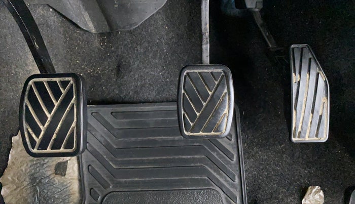 2019 Maruti XL6 ALPHA SHVS  MT, Petrol, Manual, 18,136 km, Pedals