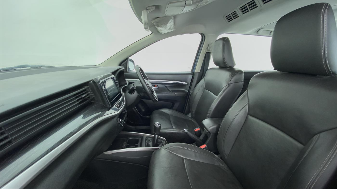 2019 Maruti XL6 ALPHA SHVS  MT, Petrol, Manual, 18,136 km, Right Side Front Door Cabin