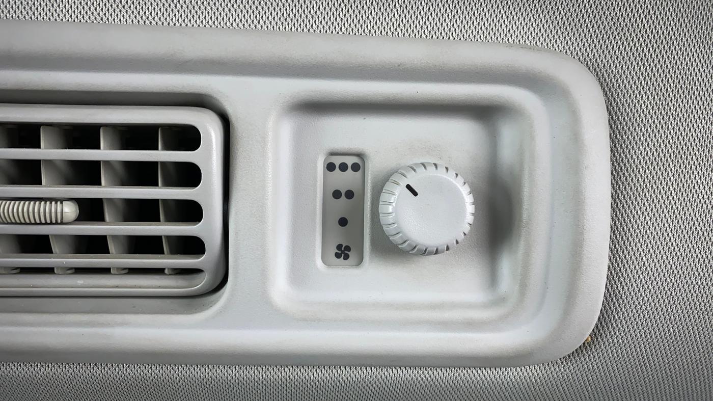 2019 Maruti XL6 ALPHA SHVS  MT, Petrol, Manual, 18,136 km, Rear AC Temperature Control