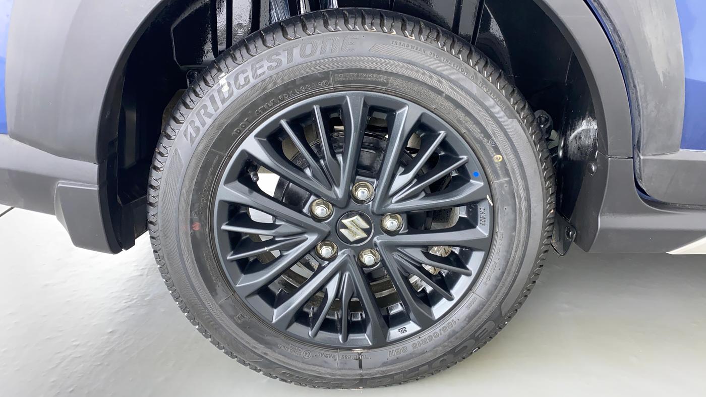 2019 Maruti XL6 ALPHA SHVS  MT, Petrol, Manual, 18,136 km, Right Rear Wheel