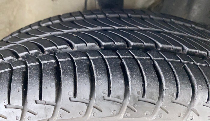 2021 Maruti New Wagon-R VXI 1.0, Petrol, Manual, 2,100 km, Right Front Tyre Tread