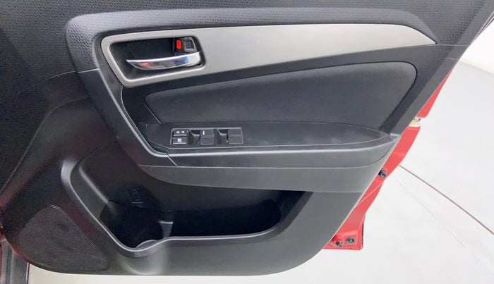 2018 Maruti Vitara Brezza ZDI+ DUAL TONE AMT, Diesel, Automatic, 60,702 km, Driver Side Door Panels Control