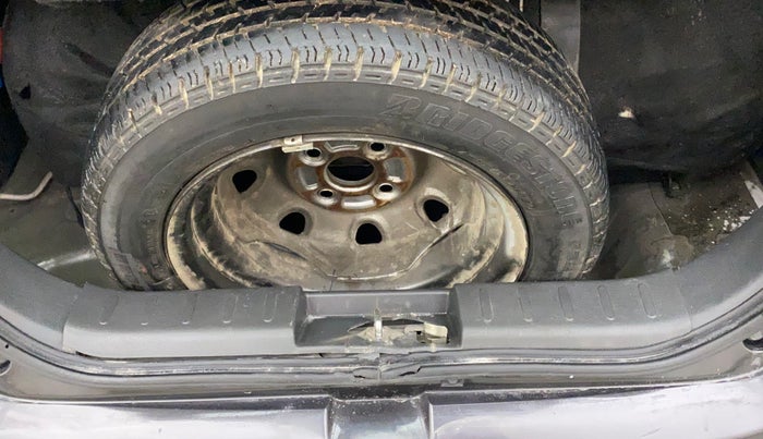 2015 Maruti Alto K10 LXI, CNG, Manual, 51,489 km, Dicky (Boot door) - Weather strip has minor damage