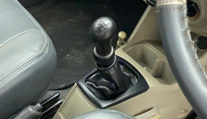 2015 Maruti Alto K10 LXI, CNG, Manual, 51,489 km, Gear lever - Boot Cover minor damage