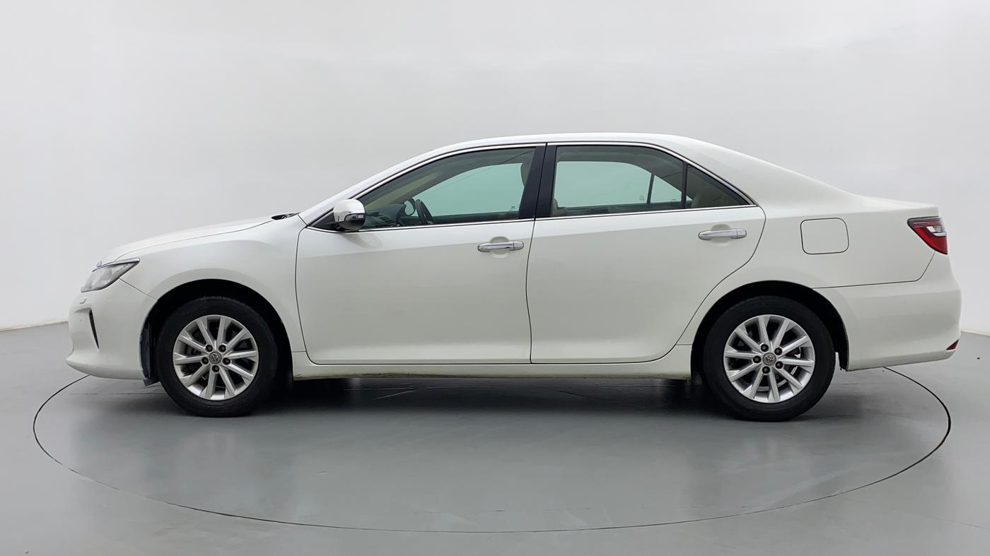 2015 Toyota Camry 2.5 AT, Petrol, Automatic, 90,405 km, Left Side