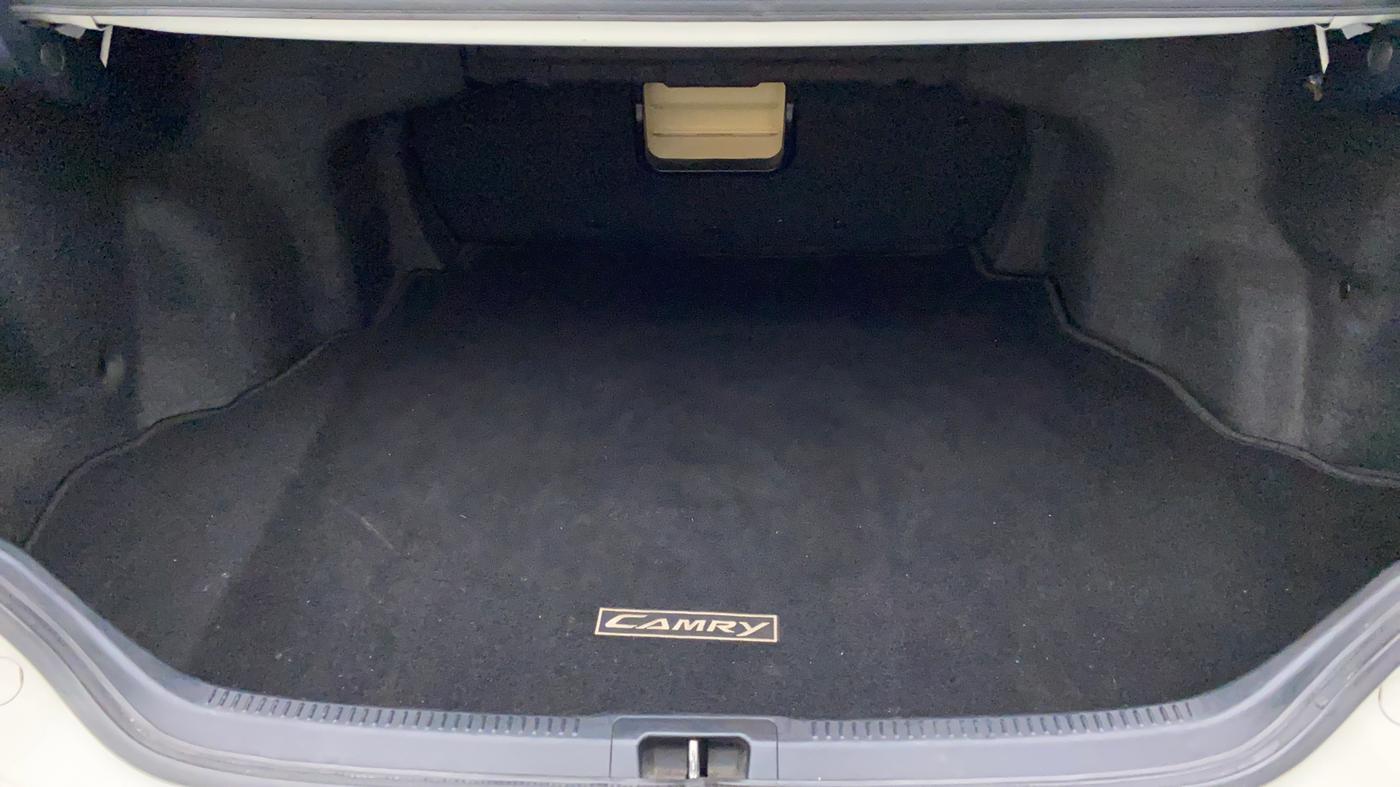 2015 Toyota Camry 2.5 AT, Petrol, Automatic, 90,405 km, Boot Inside