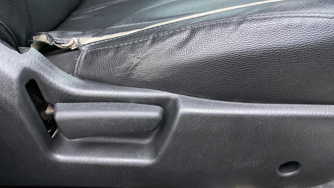 2021 Maruti Alto VXI, Petrol, Manual, 24,524 km, Driver Side Adjustment Panel