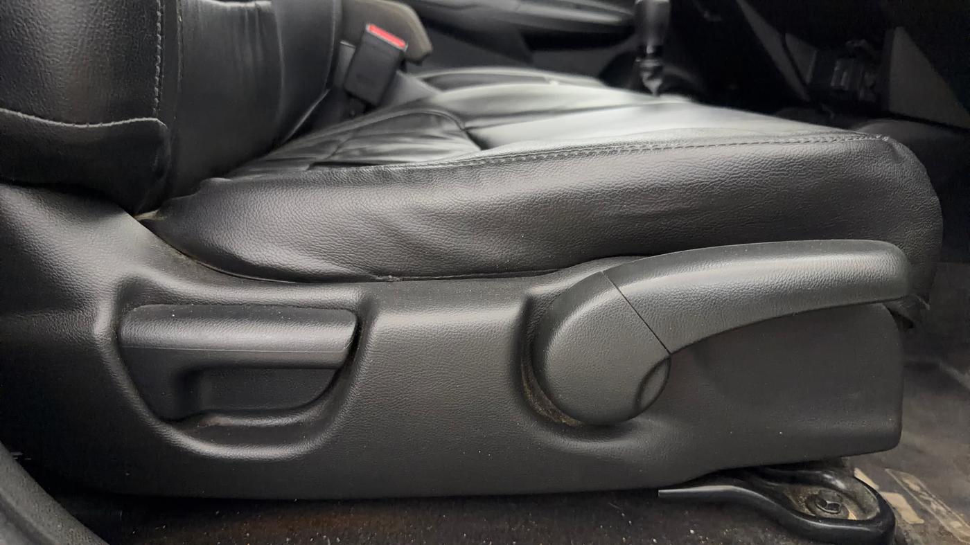 2018 Honda WR-V 1.2L I-VTEC VX MT, Petrol, Manual, 65,656 km, Driver Side Adjustment Panel
