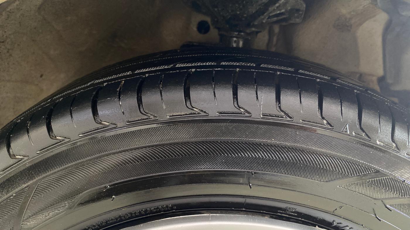 2017 Maruti Celerio VXI CNG, CNG, Manual, 78,223 km, Right Front Tyre Tread