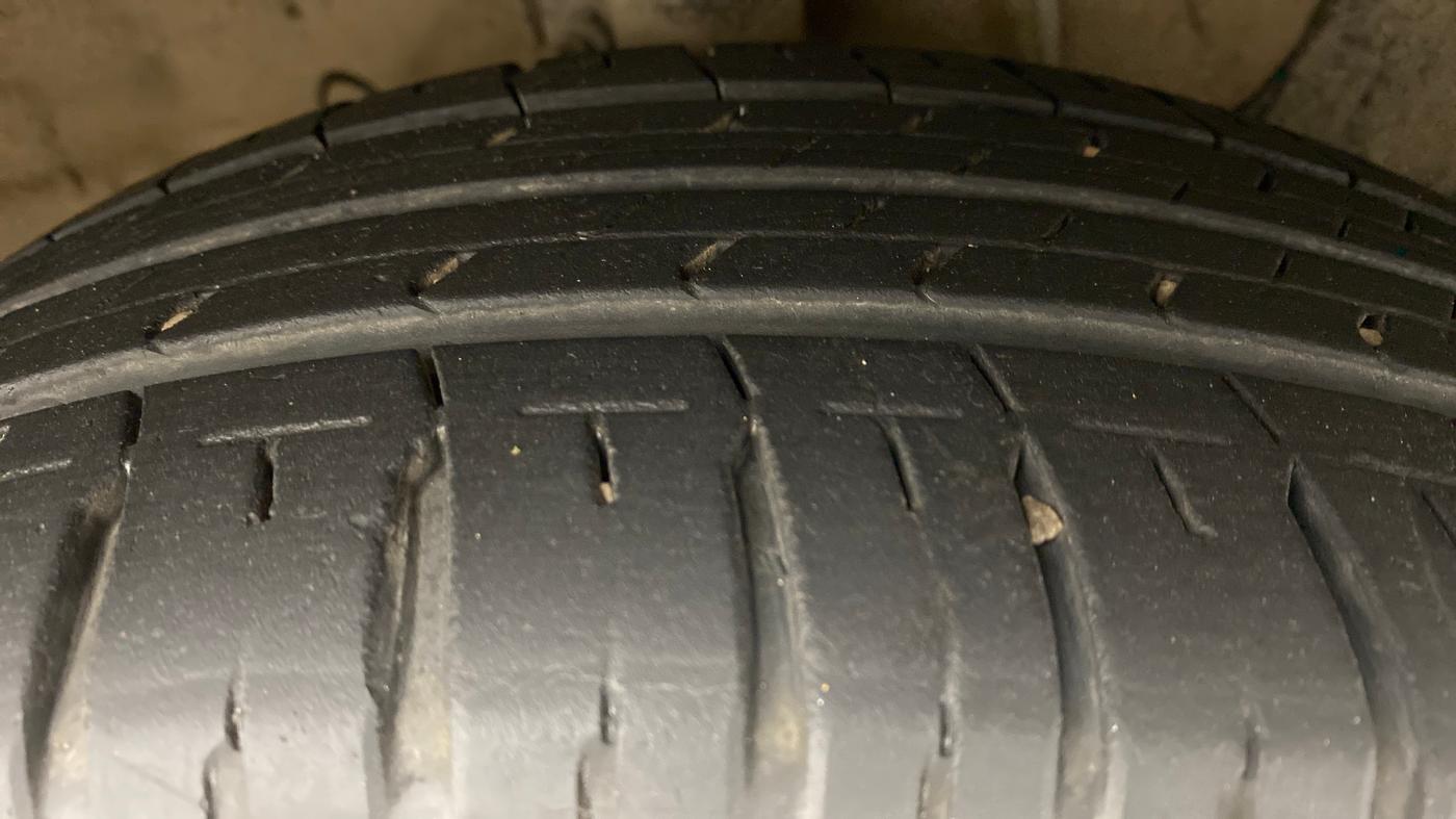2017 Hyundai Verna 1.6 SX VTVT, Petrol, Manual, 23,775 km, Right Front Tyre Tread