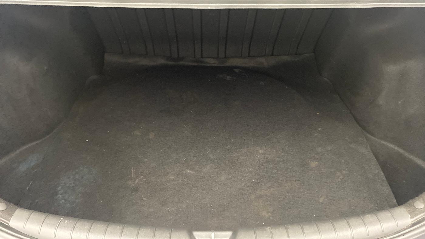2017 Hyundai Verna 1.6 SX VTVT, Petrol, Manual, 23,775 km, Boot Inside