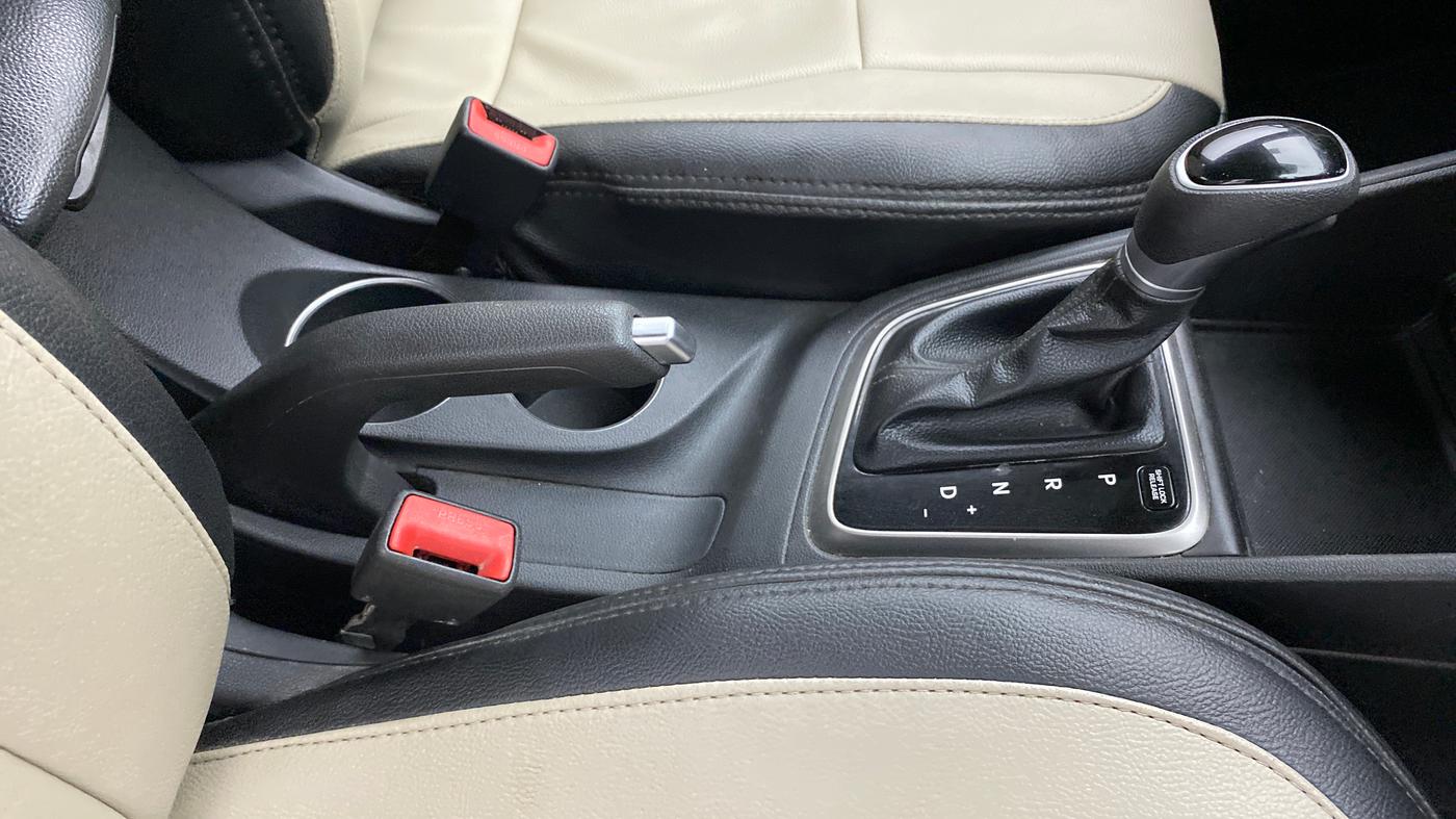 2018 Hyundai Verna 1.6 EX VTVT AT, Petrol, Automatic, 68,095 km, Gear Lever