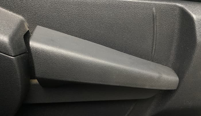 2021 Nissan MAGNITE XV TURBO CVT DUAL TONE, Petrol, Automatic, 72,369 km, Driver Side Adjustment Panel
