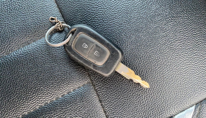 2016 Renault Kwid RXT 0.8, CNG, Manual, 40,164 km, Key Close Up