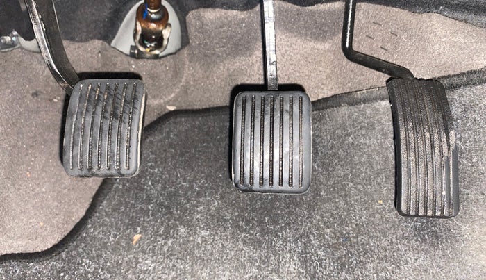 2013 Hyundai i10 MAGNA 1.2, Petrol, Manual, 13,778 km, Pedals