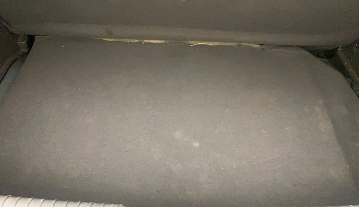 2013 Hyundai i10 MAGNA 1.2, Petrol, Manual, 13,778 km, Boot Inside