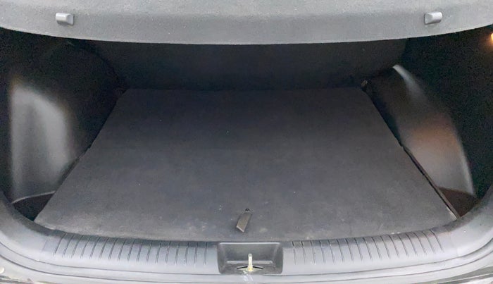 2019 Hyundai Creta SX 1.6 PETROL, Petrol, Manual, 28,314 km, Boot Inside