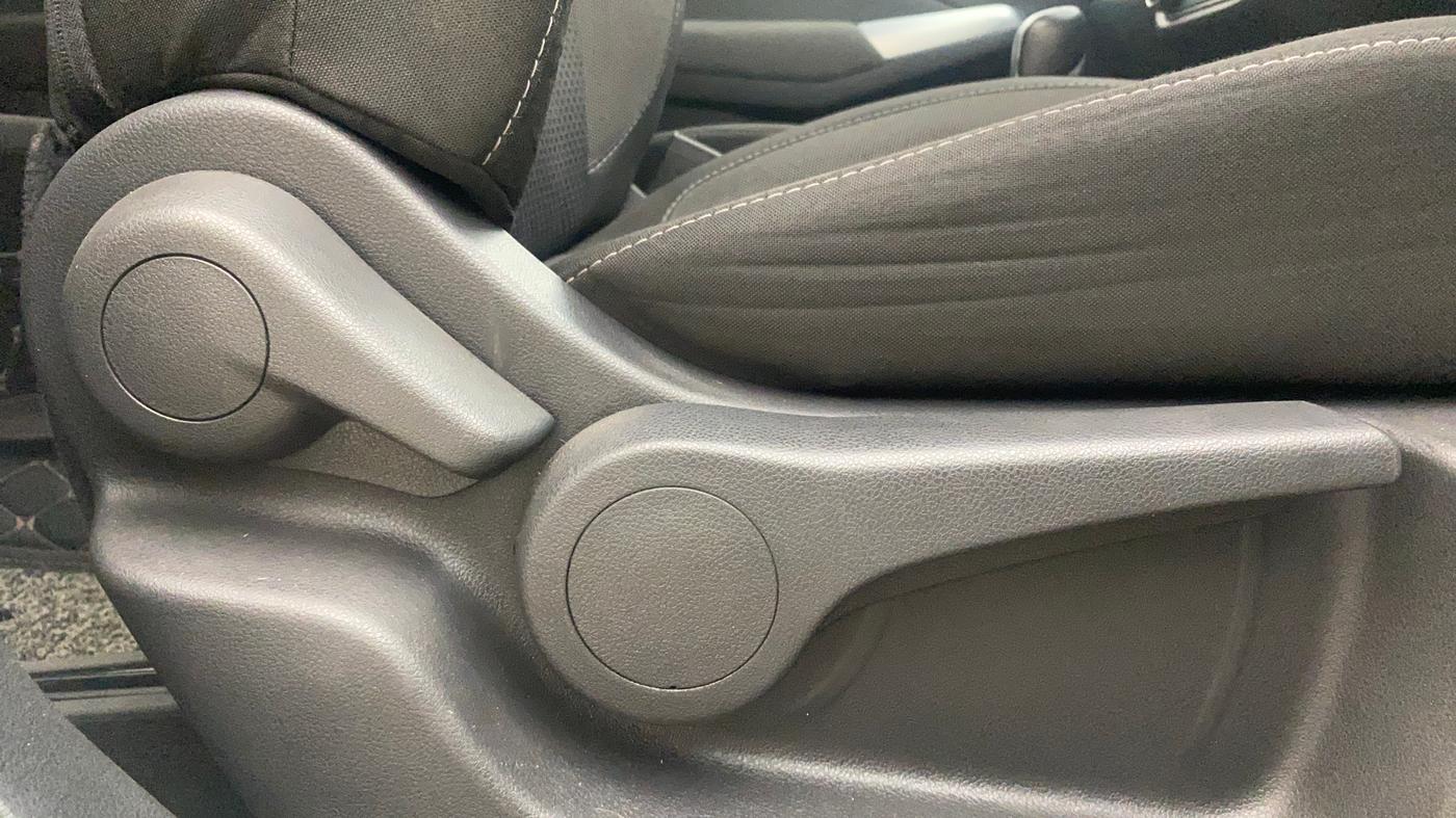 2022 Nissan Kicks XV PREMIUM TURBO 1.3 CVT, Petrol, Automatic, 39,970 km, Driver Side Adjustment Panel